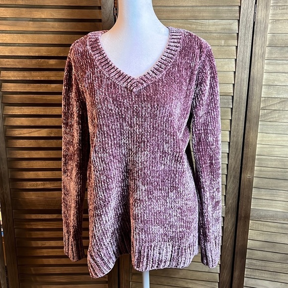 Orvis V-Neck Chenille Sweater - Picture 1 of 9